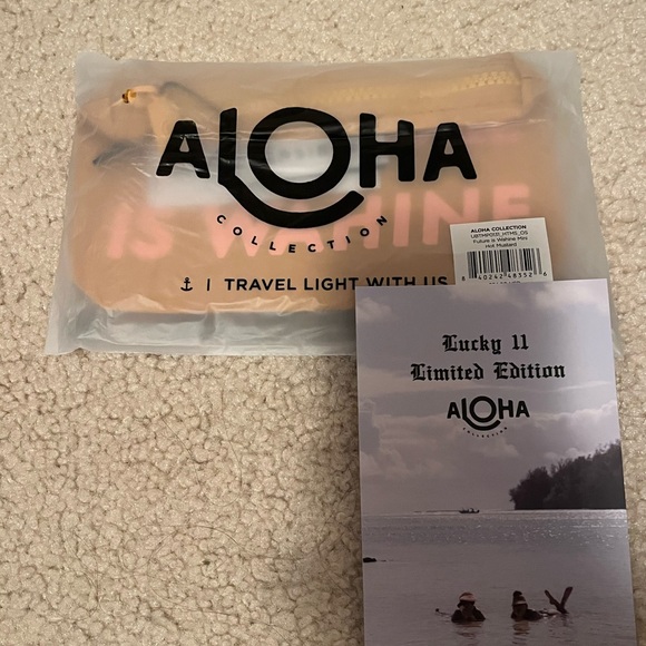 ALOHA Collection Future is Wahine Mini Hot Mustard - Picture 3 of 4